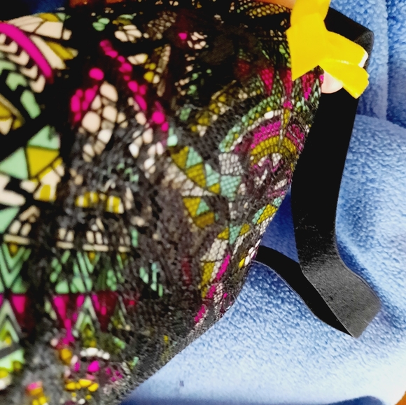 Bra - Picture 7 of 9